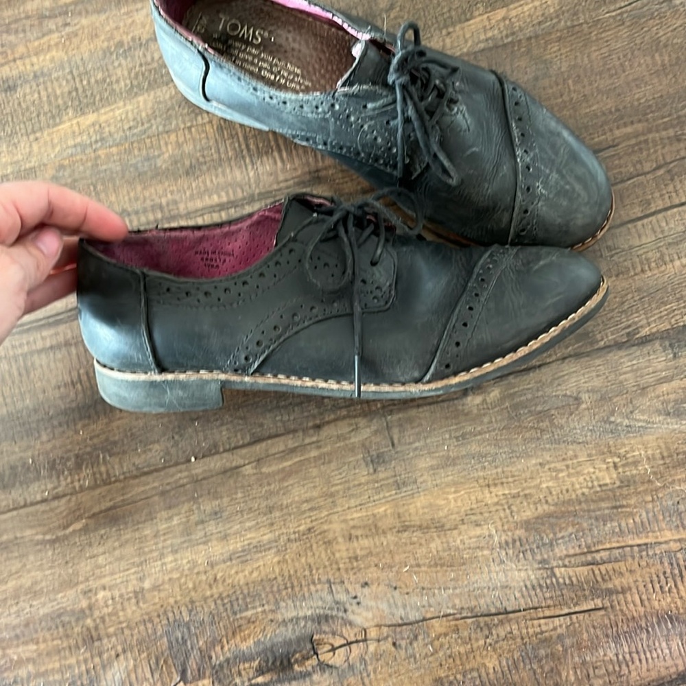Tom’s brogue Oxford Shoes